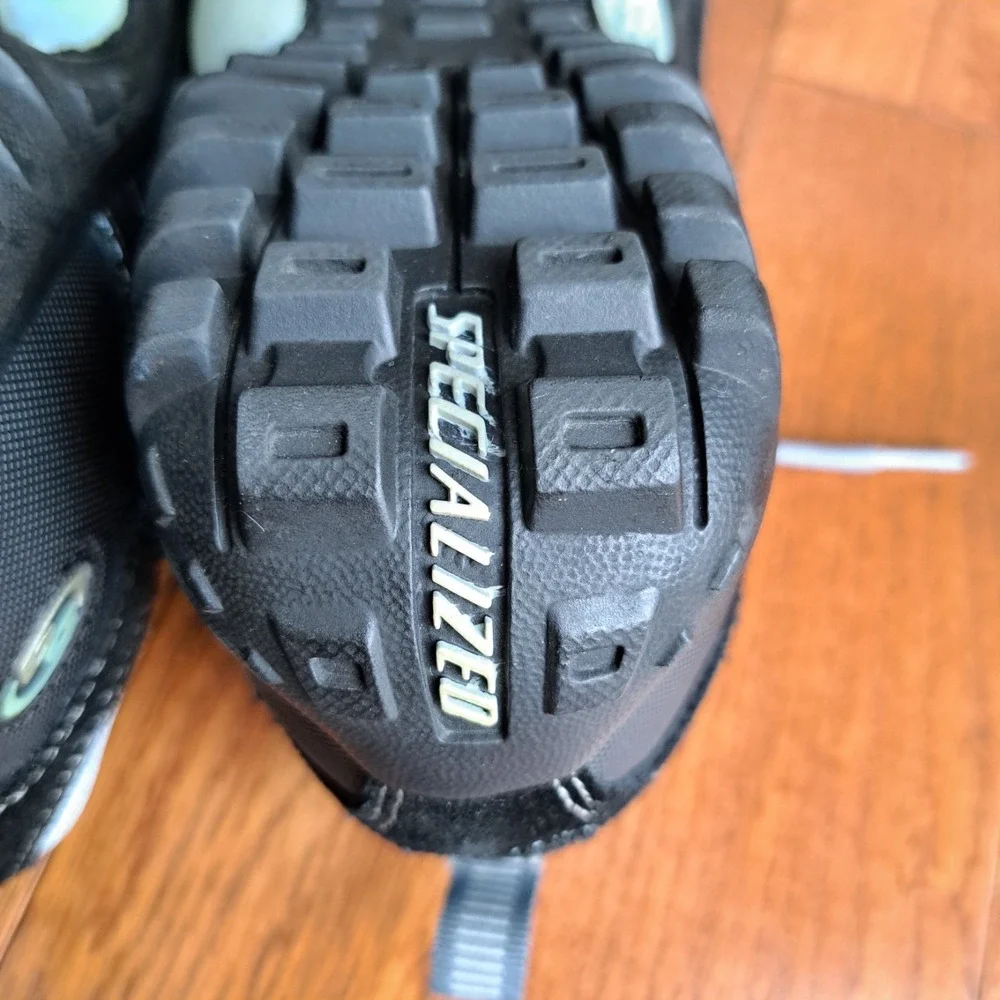 Specialized Women's Grey Body Geometry Plush Tahoe Biking Shoes 39 US 8.5